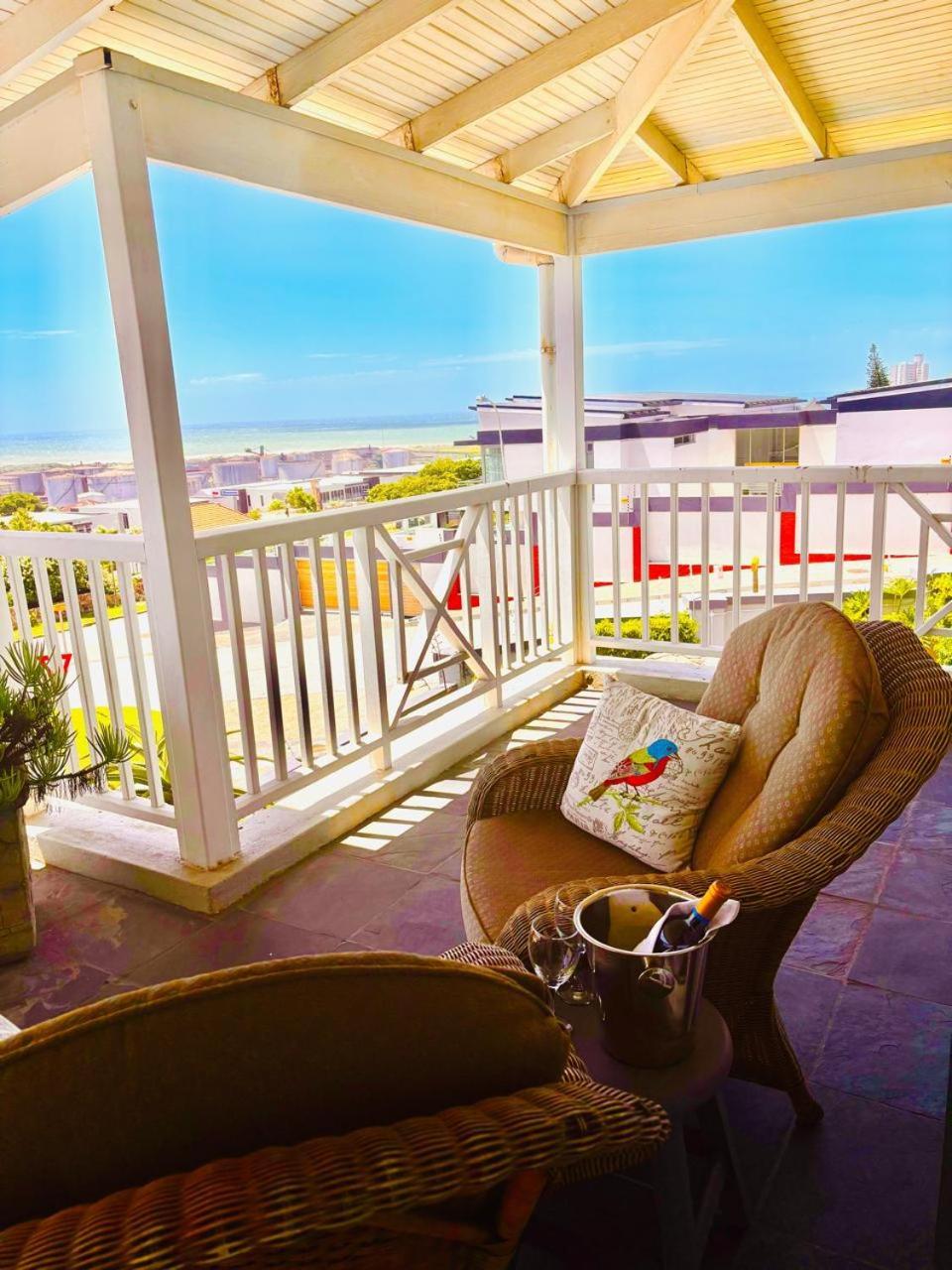 Bed and Breakfast Sir Roys At The Sea Port Elizabeth Exterior foto